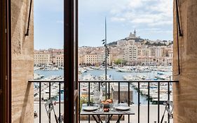 PREMIERE LIGNE - Bel appartement en 1ère ligne du Vieux e